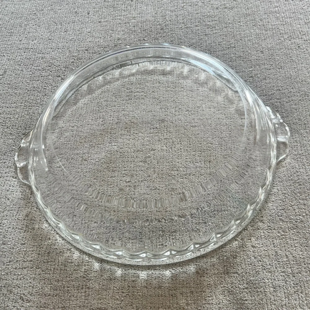 Vintage Pyrex 228 Clear Glass Pie Plate 8.5 Inch Scalloped Rim with Handles